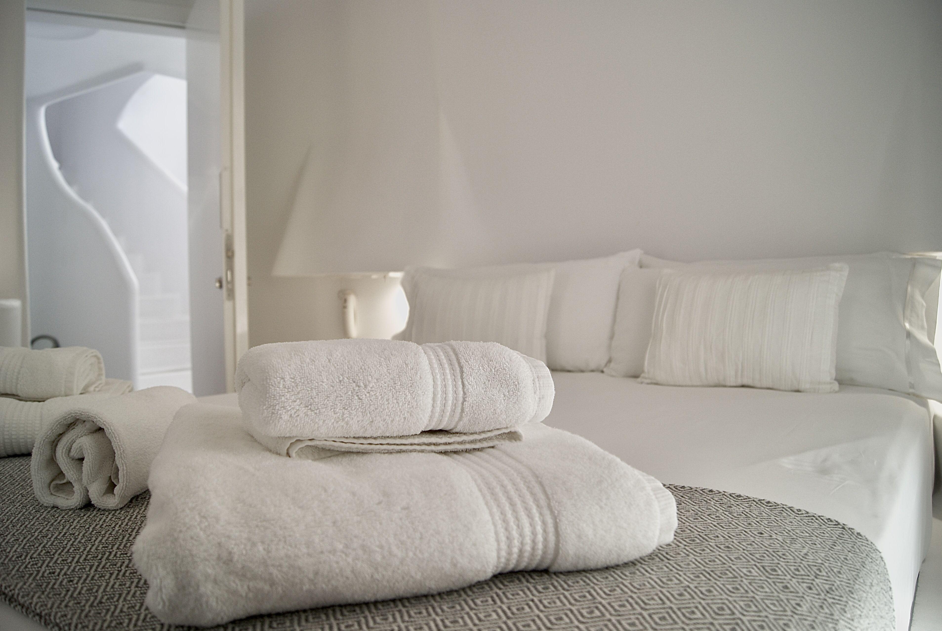 Hotel Suite Generis (Adults Only) — Photos 1